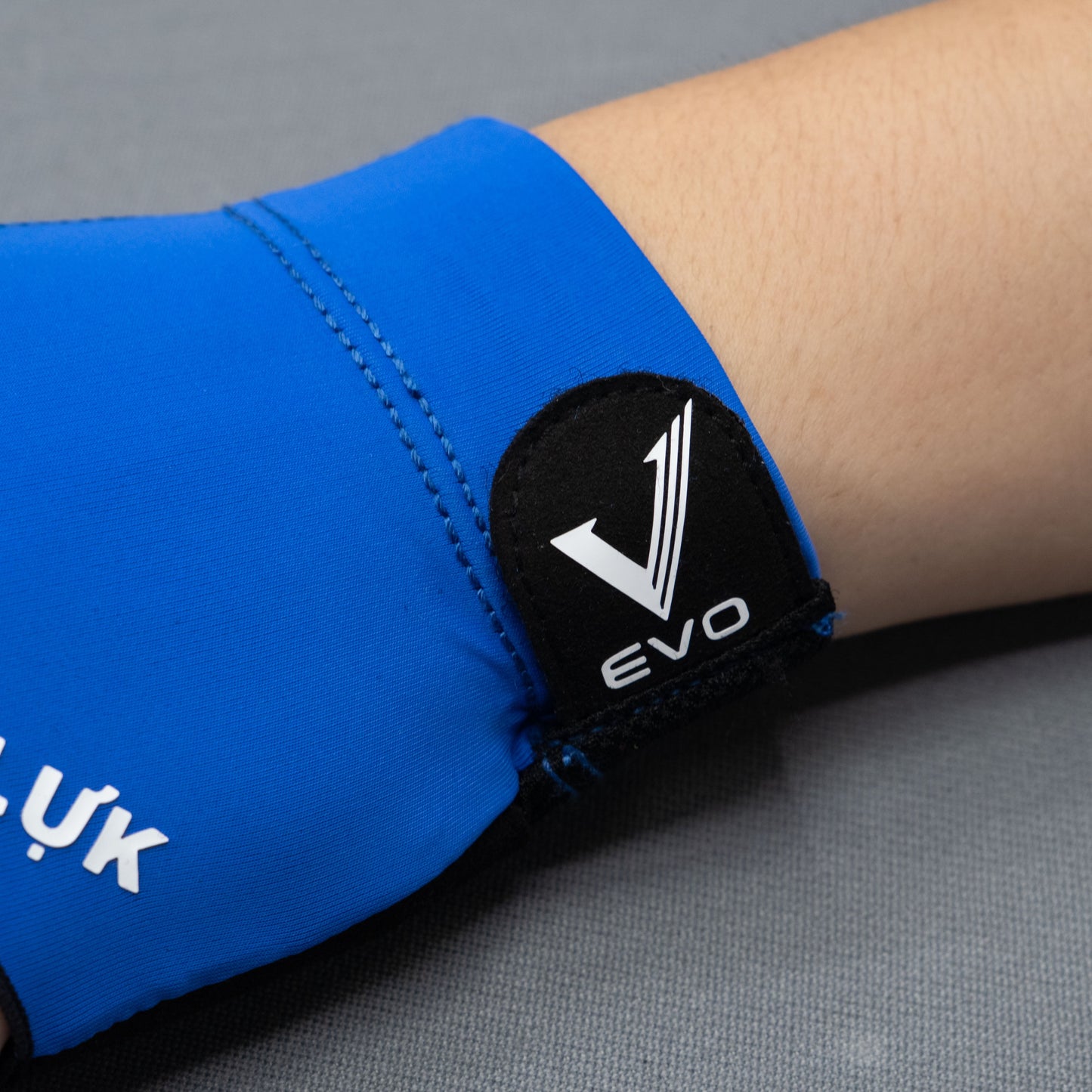 EVO GLOVE MAX-LỰK - RIGHT - BLUE