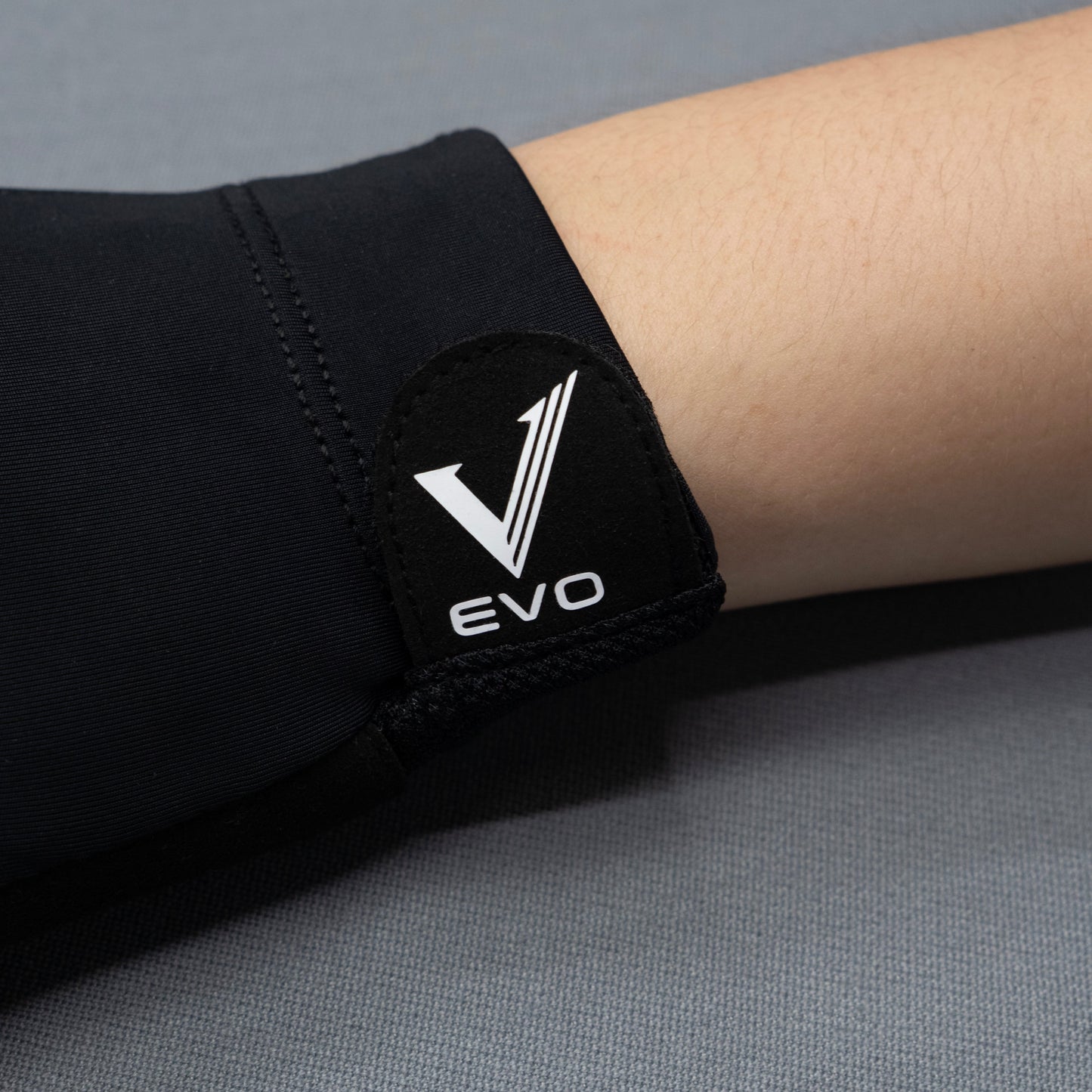 EVO GLOVE MAX-LỰK - LEFT - BLACK