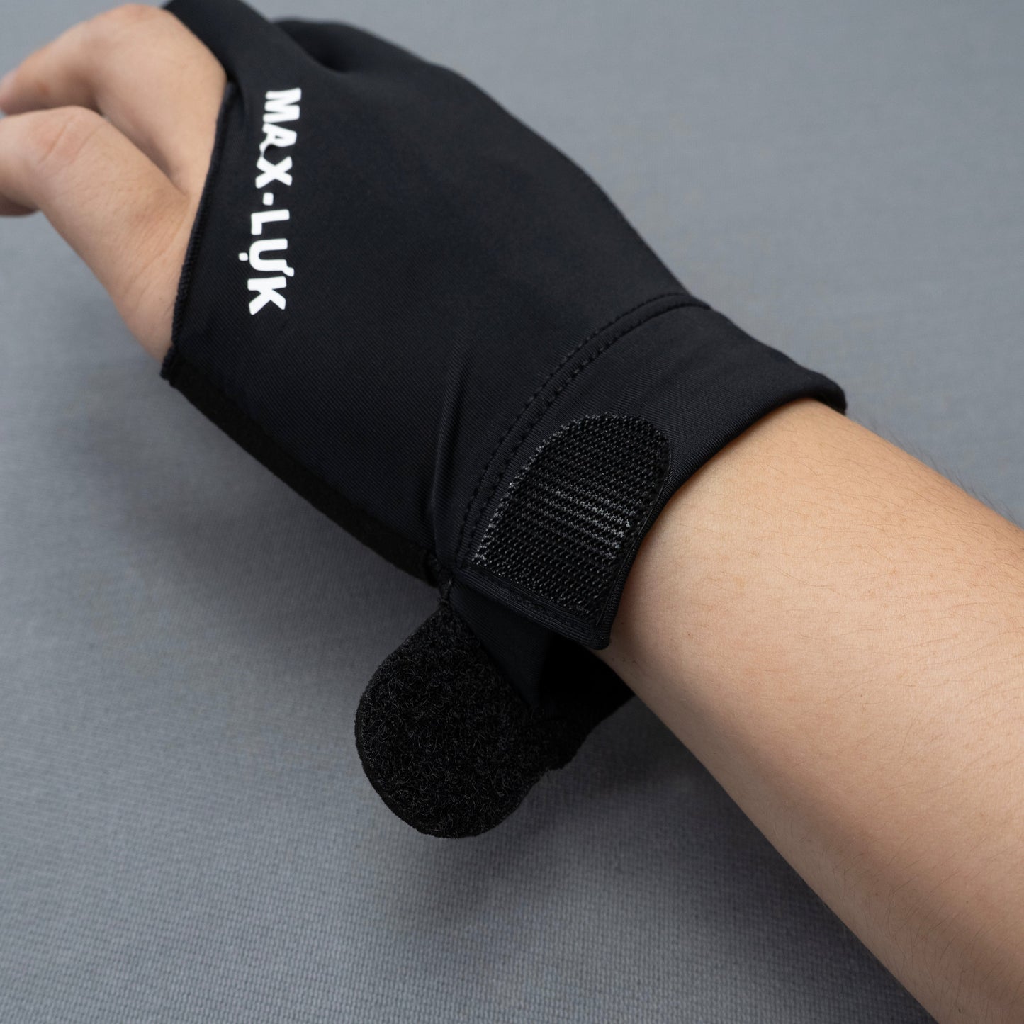 EVO GLOVE MAX-LỰK - RIGHT - BLACK