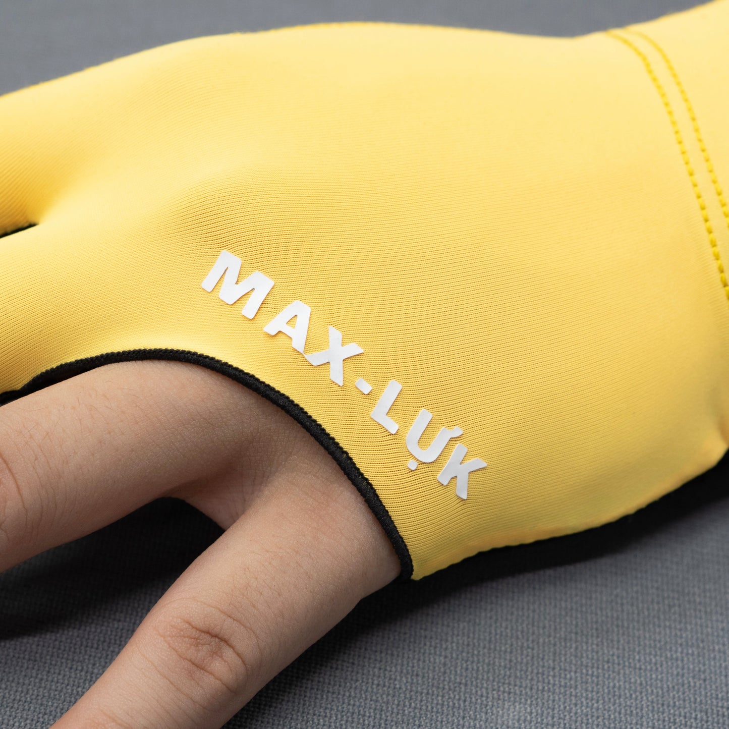 EVO GLOVE MAX-LỰK - RIGHT - YELLOW