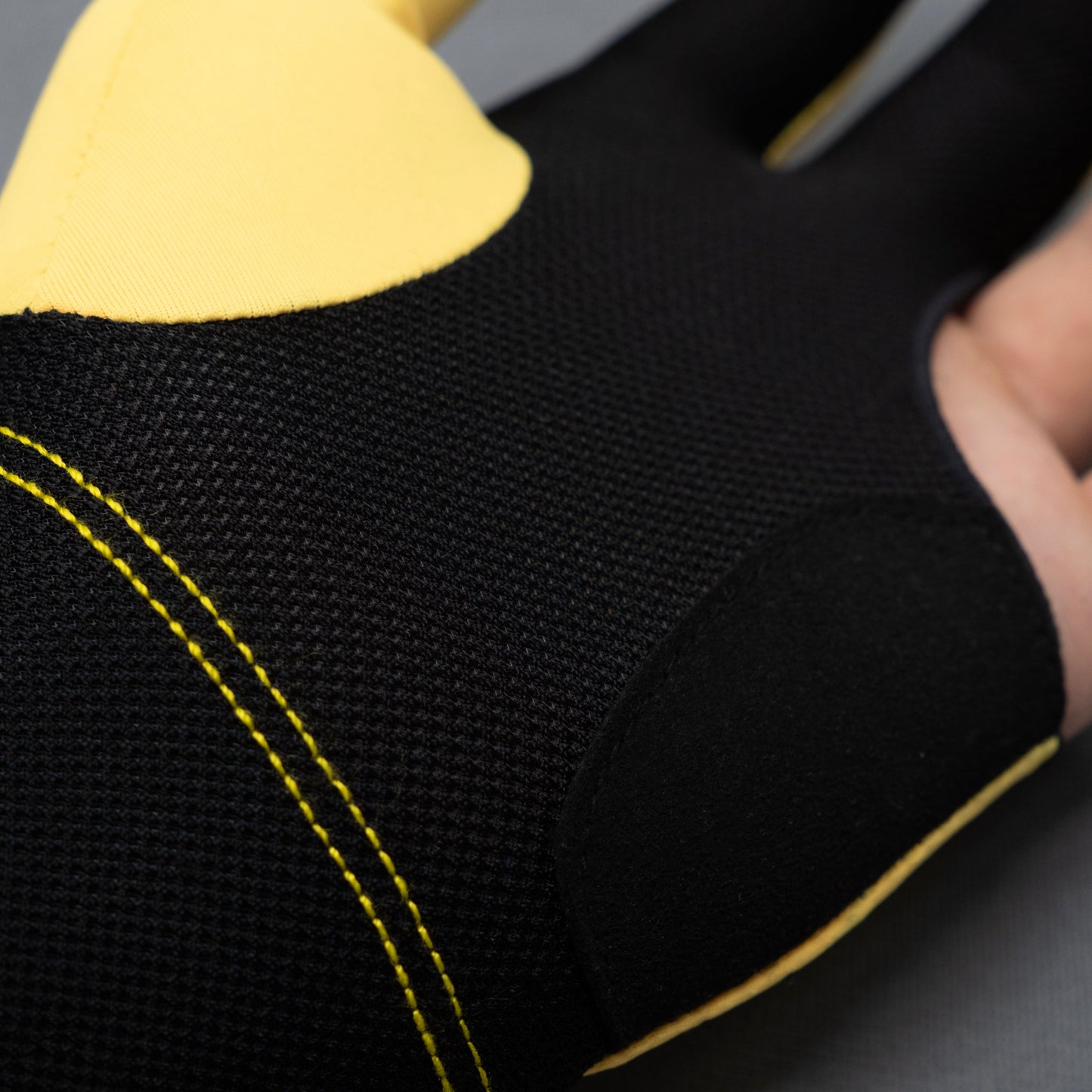 EVO GLOVE MAX-LỰK - RIGHT - YELLOW